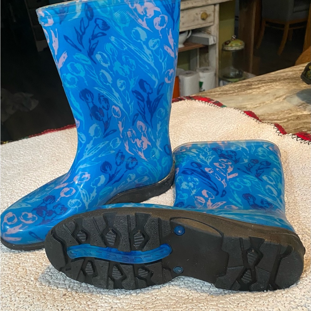 Slogger size 10 rain boots never worn. Made in USA